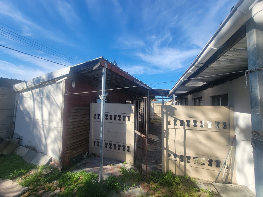 To Let 2 Bedroom Property for Rent in Ruyterwacht Western Cape